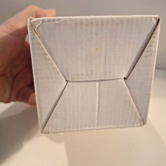 Elaria White Tea Perfumed Candle Drops 180g 6oz Made In Italy Boxed - Picture 5 of 7